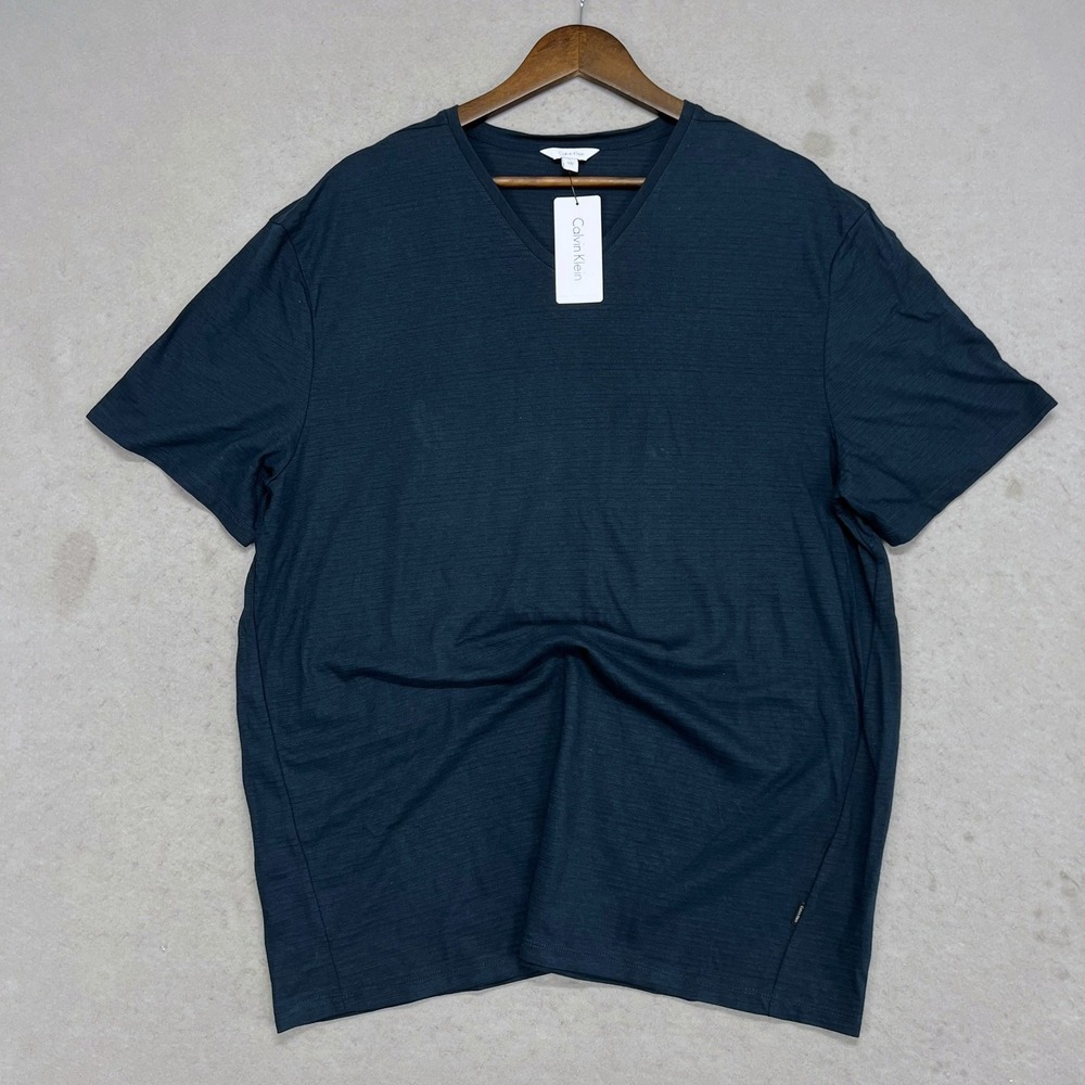 NEW Calvin‎ Klein Men's XL V Neck Short Sleeve T Shirt Dark Blue 100% Cotton - Picture 2 of 8